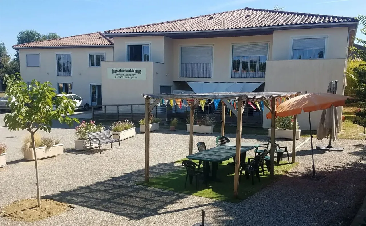 Foto di INVESTIMENTO IN AFFITTO – La Romieu – Residenza Senior La Romevienne Saint-Jacques – Redditività 4,63%