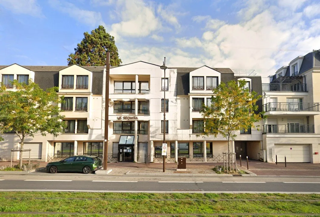 Foto di INVESTIMENTO IN AFFITTO – Chatenay Malabry – Residenza Nursing Home Le Sequoia - 8,16% di rendimento