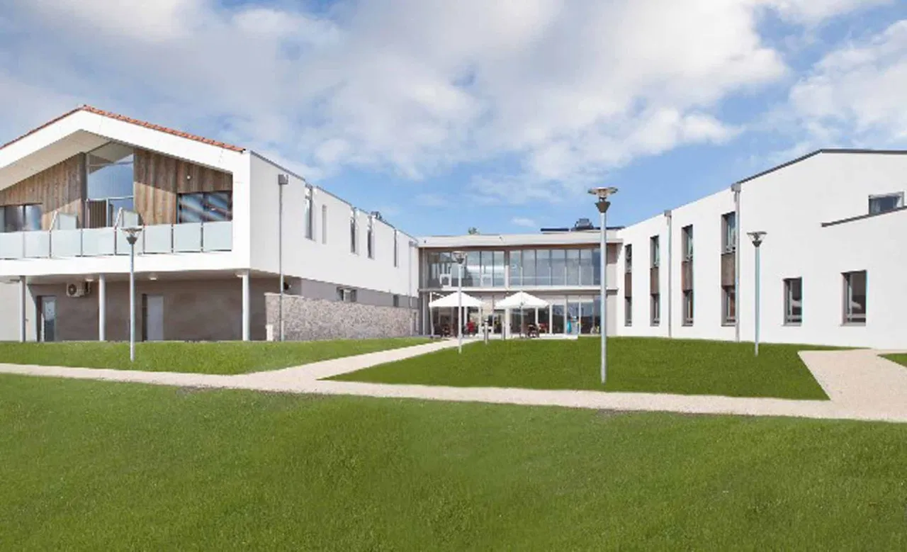 Foto di INVESTIMENTO IN AFFITTO – Lamontjoie – Residenza per Anziani Louis IX – Rendimento 5,84%