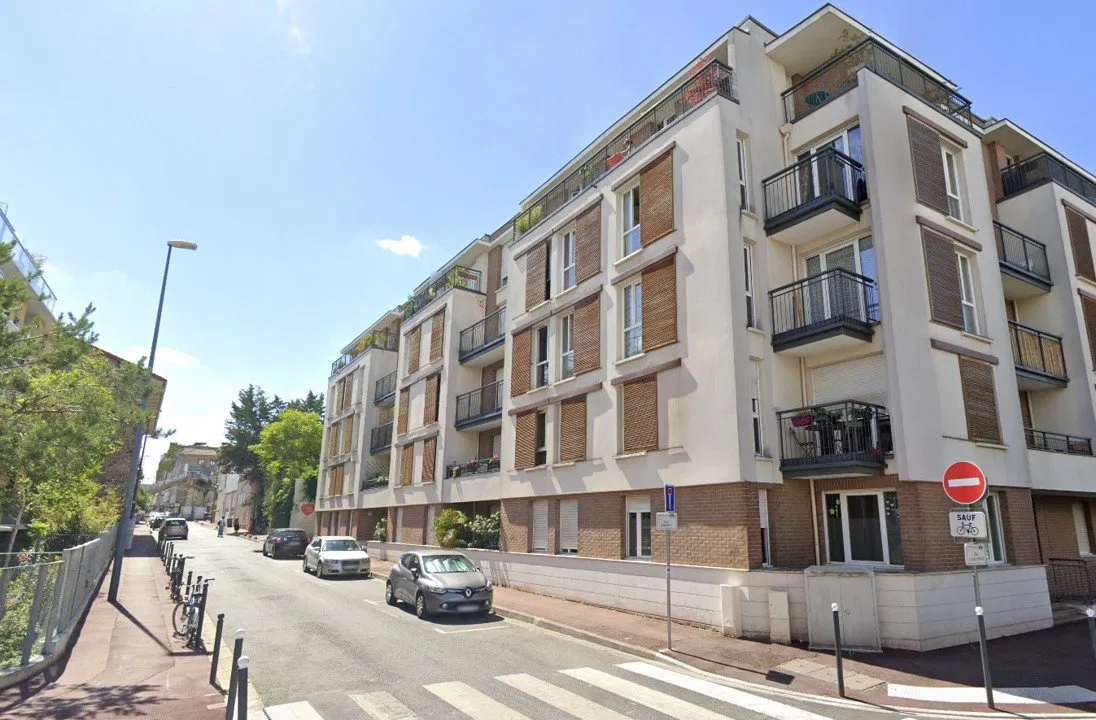 Foto di INVESTIMENTO IN AFFITTO – Vanves – Adagio Access Vanves Porte de Chatillon Residence d'affari - 6,52% di rendimento